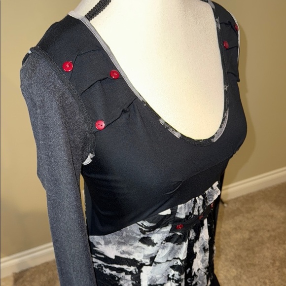 Dolcezza Black White Grey Long Sleeve Scoop Neck Tunic various fabric type artsy - Picture 4 of 14